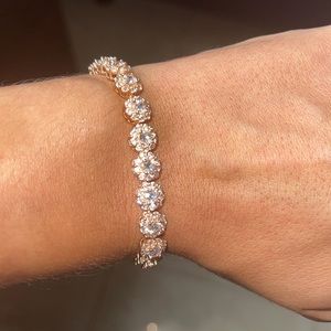 Rose gold flower bracelet